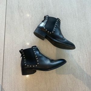 Black Aldo boots